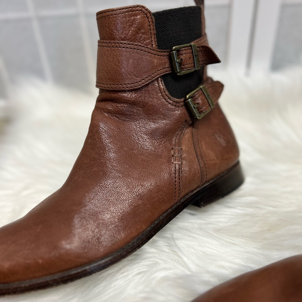 Frye Leather Boots 8 - Picture 6 of 12